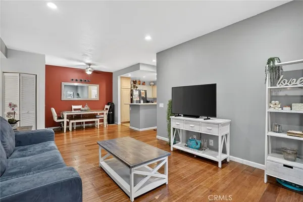 $3,450 | 2381 Archwood Lane, Unit 184, Simi Valley, CA 93063