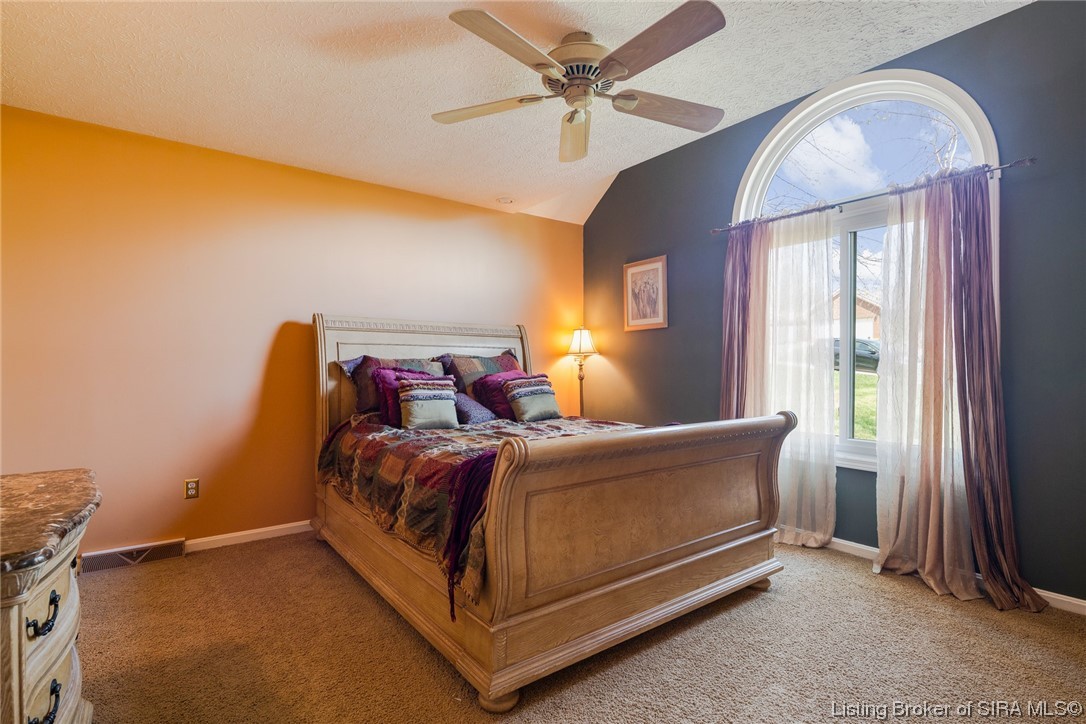 4613 Shady View Drive Floyds Knobs, IN 47119 - Photo 38 of 57