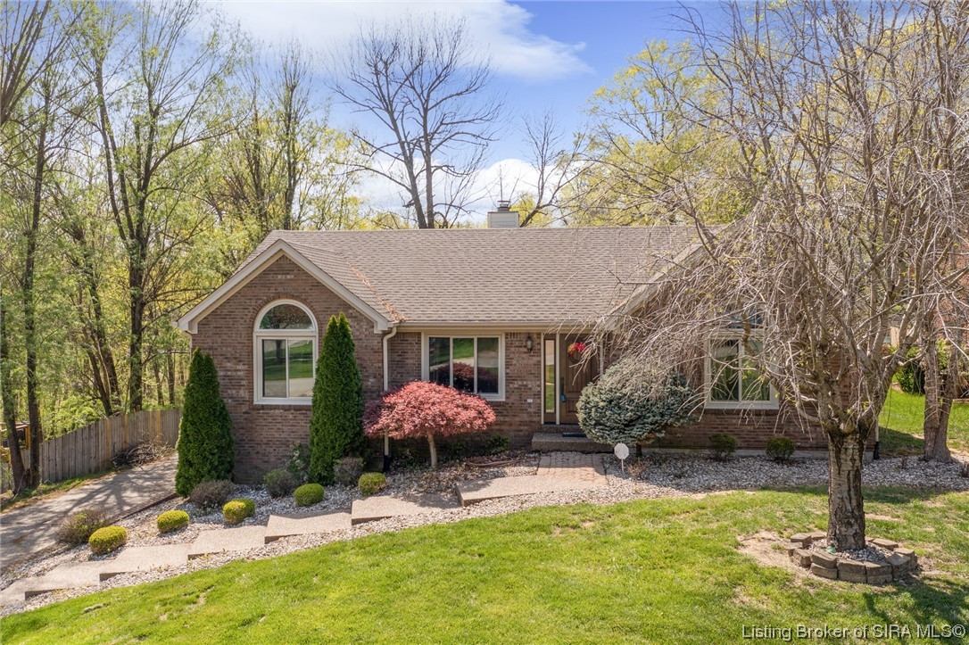 4613 Shady View Drive Floyds Knobs, IN 47119 - Photo 7 of 57