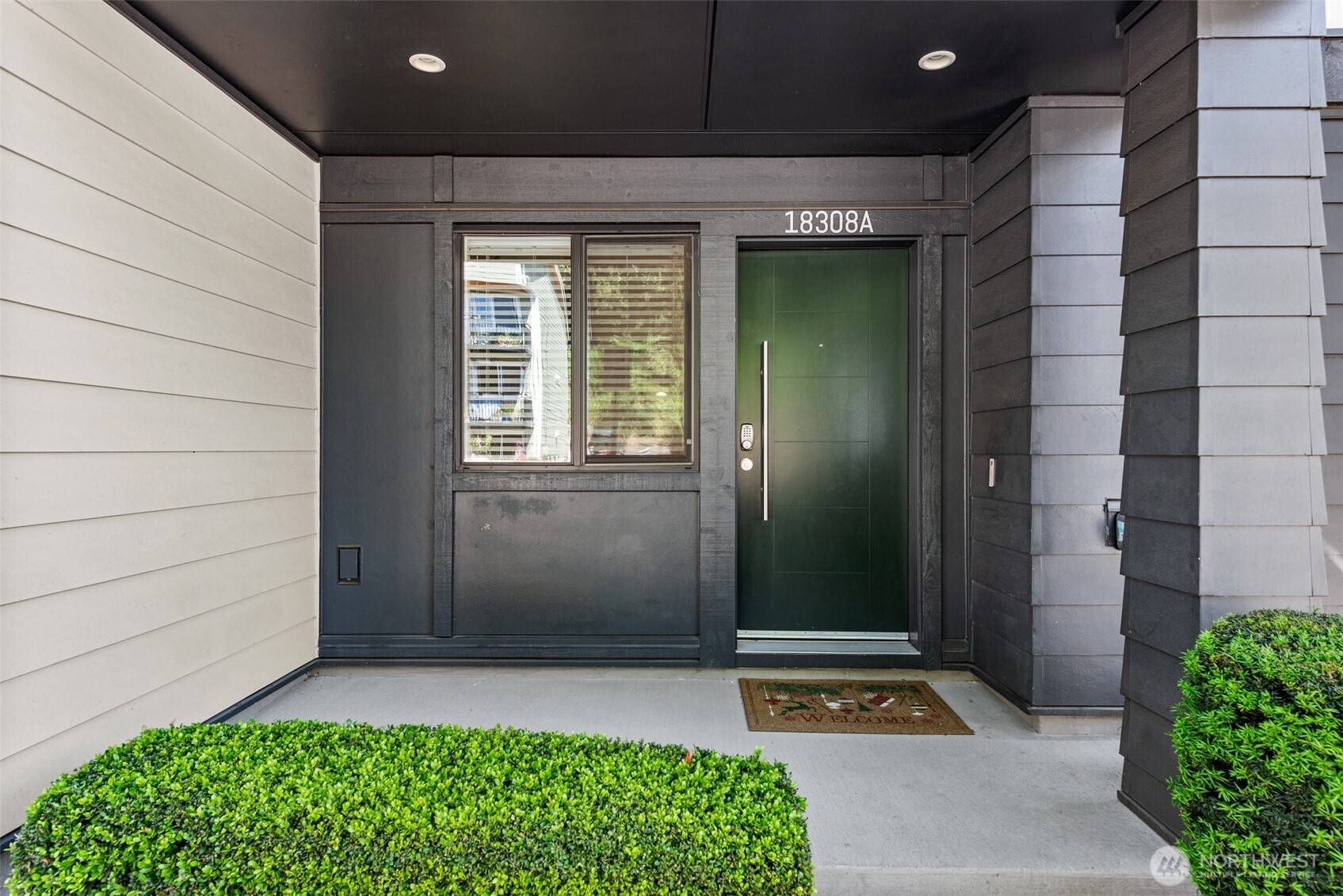 18308 96th Avenue Northeast, Unit A Bothell, WA 98011 - Photo 4 of 28
