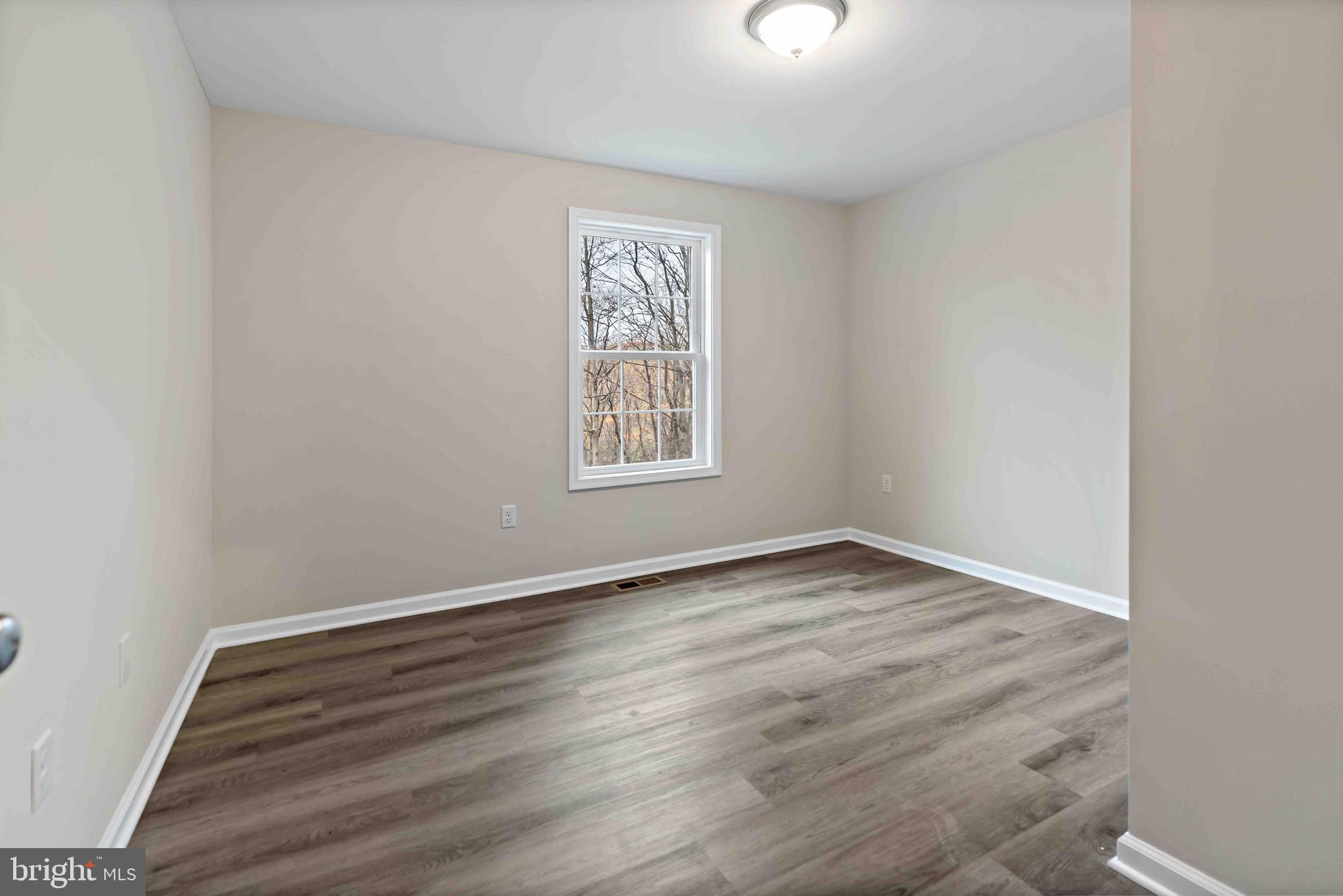 1601 Tabor Road Berkeley Springs, WV 25411 - Photo 10 of 22