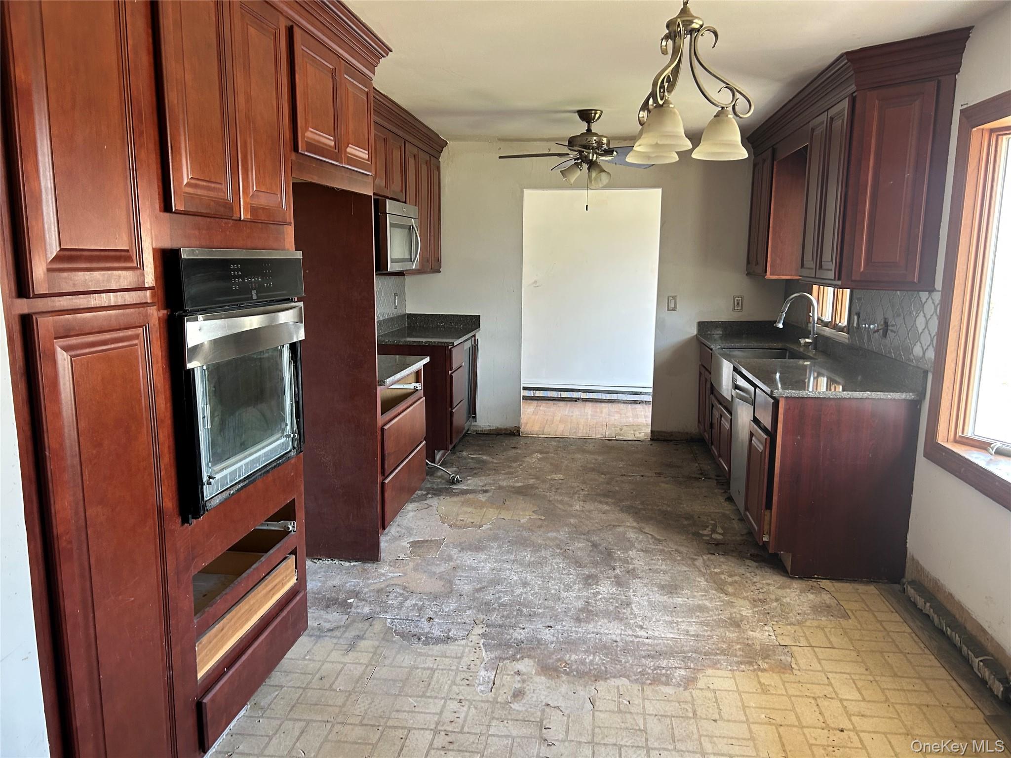 8 Mahogany Road Rocky Point, NY 11778 - Photo 2 of 5