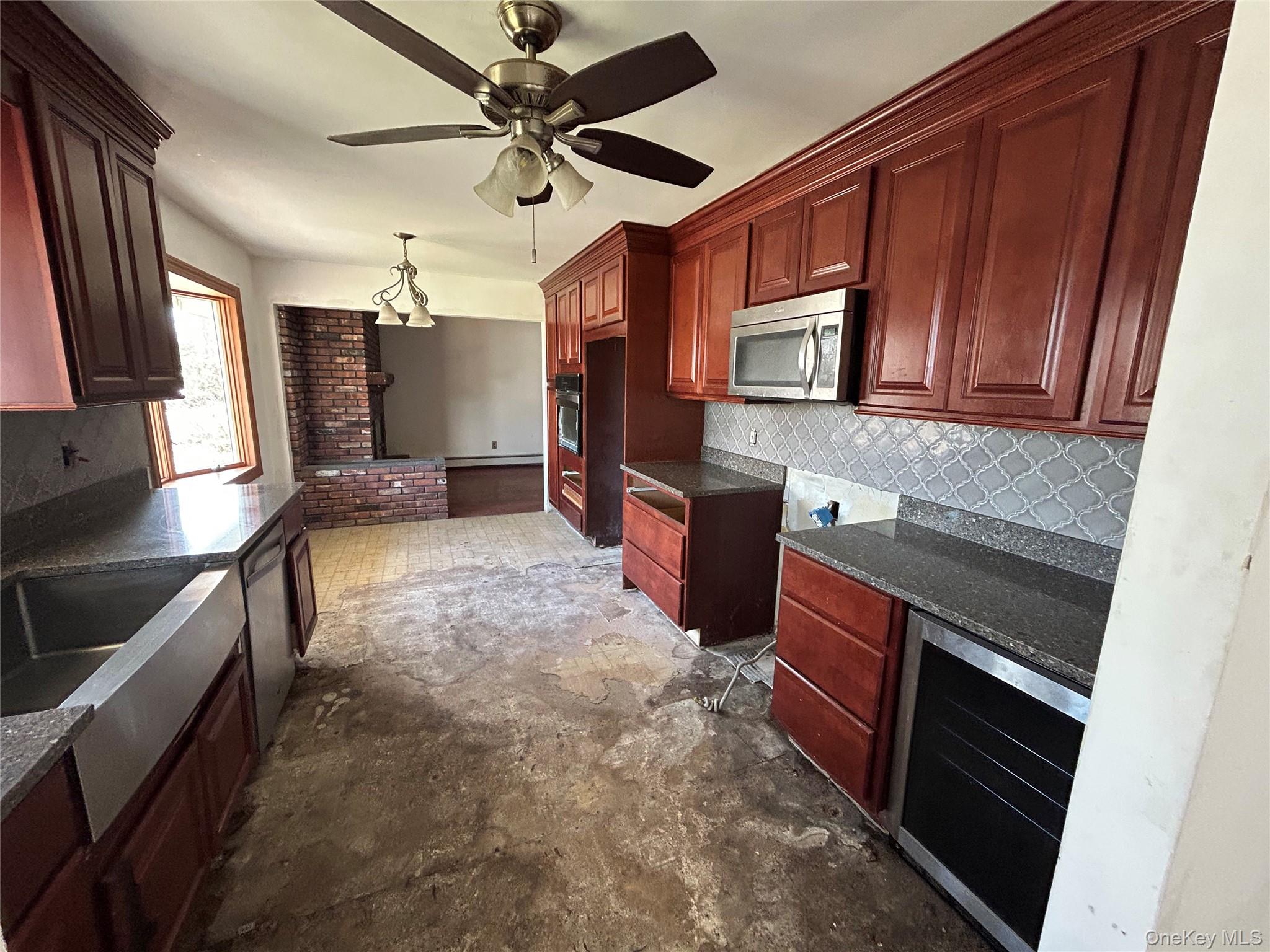 8 Mahogany Road Rocky Point, NY 11778 - Photo 3 of 5