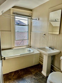 33 Ormond Street Woonsocket, RI 02895 - Photo 9 of 13 3rd floor bath