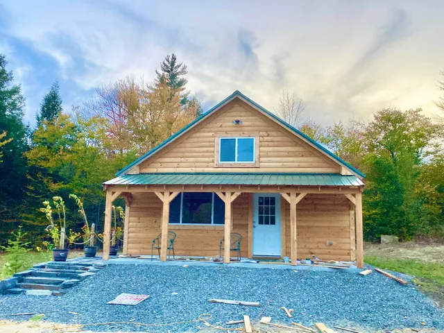 $239,000 | 18 Amy Way, Milo, ME 04463