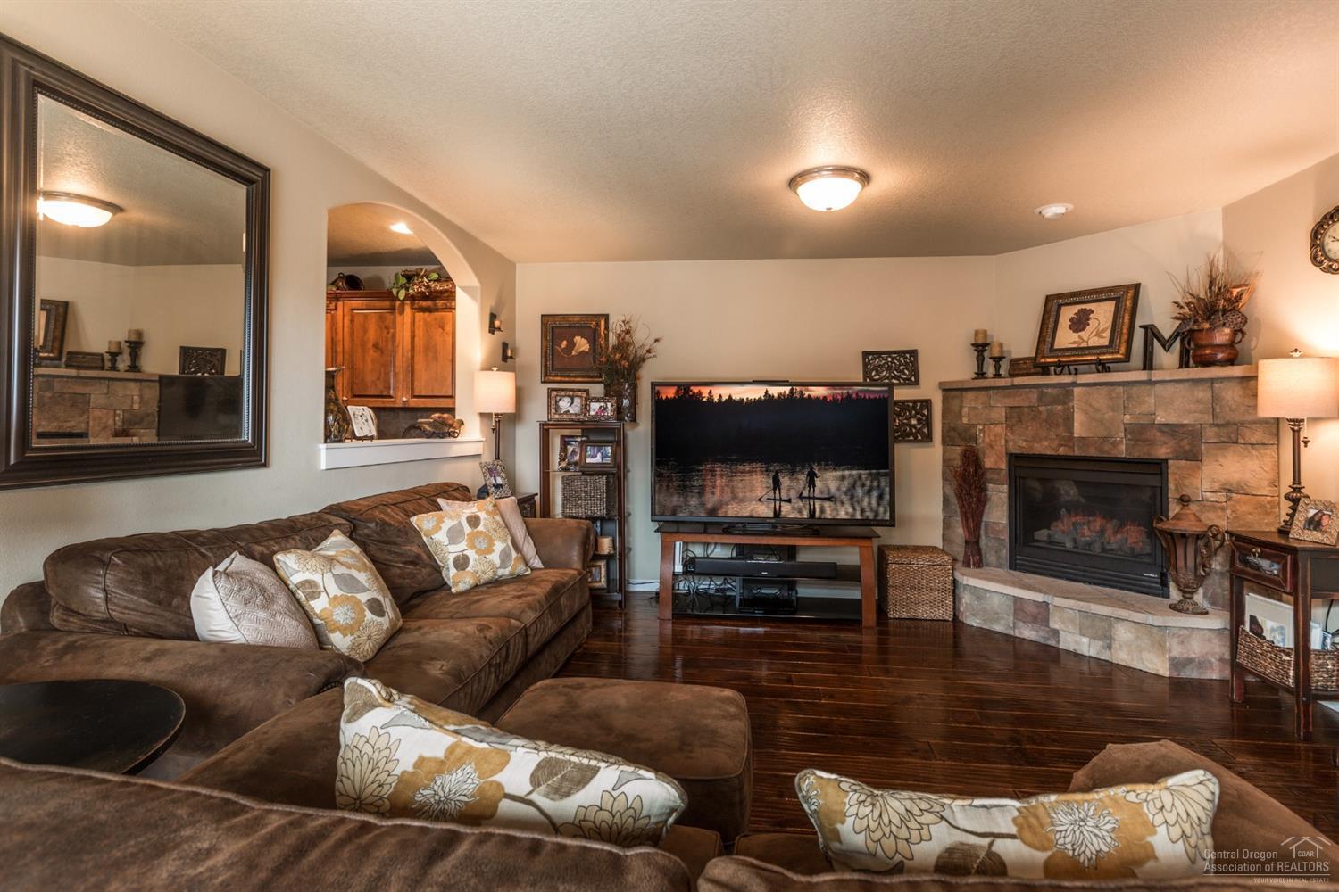 20981 Yeoman Road Bend, OR 97701 - Photo 5 of 25 Additional Photo