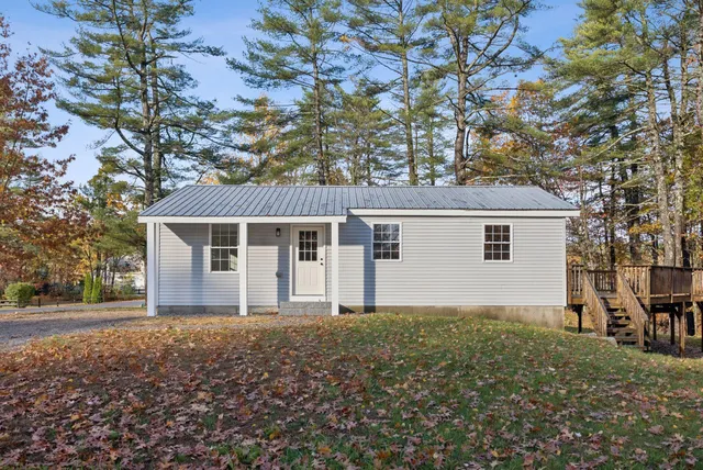 $399,000 | 1 Pine Lane, Raymond, ME 04071