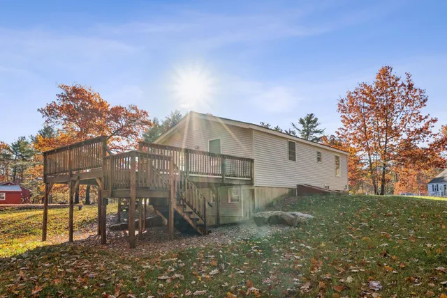 $399,000 | 1 Pine Lane, Raymond, ME 04071