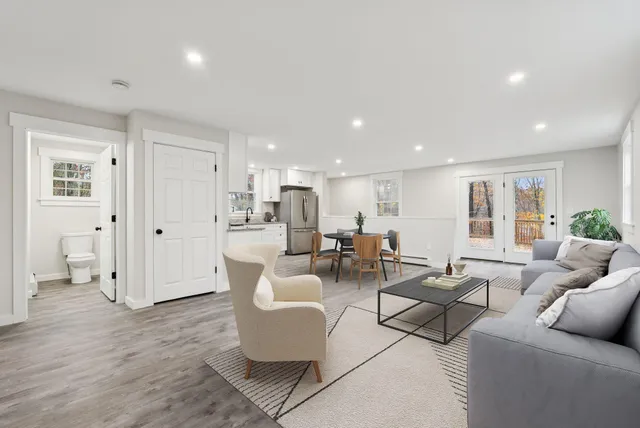 $399,000 | 1 Pine Lane, Raymond, ME 04071