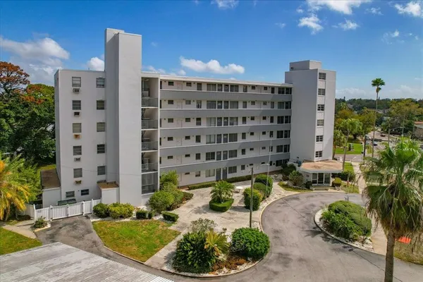 $149,900 | 200 North Betty Lane, Unit 1C, Clearwater, FL 33755