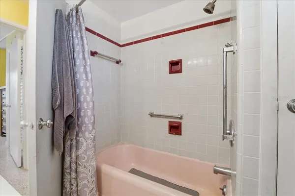 $149,900 | 200 North Betty Lane, Unit 1C, Clearwater, FL 33755