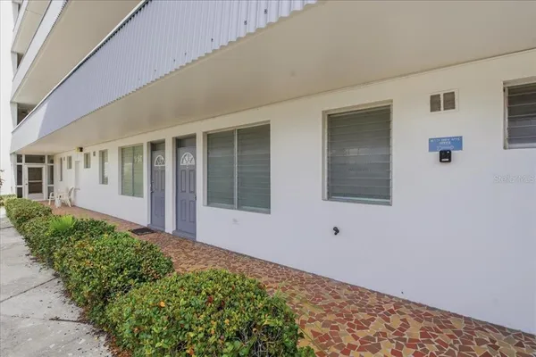 $149,900 | 200 North Betty Lane, Unit 1C, Clearwater, FL 33755