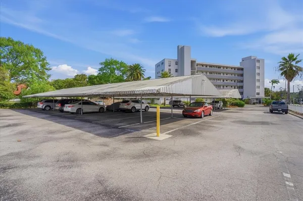 $149,900 | 200 North Betty Lane, Unit 1C, Clearwater, FL 33755