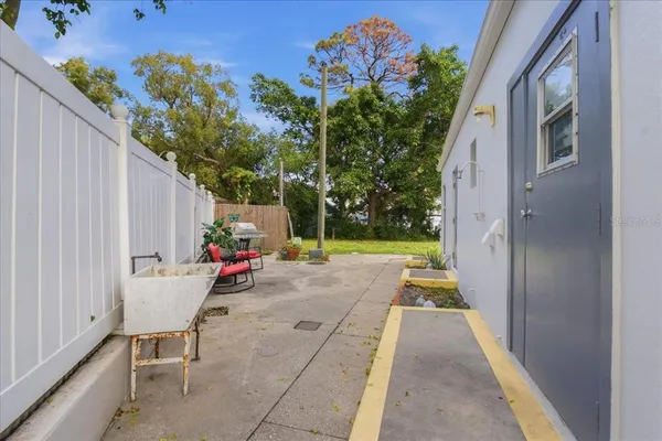 $149,900 | 200 North Betty Lane, Unit 1C, Clearwater, FL 33755