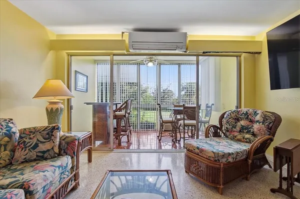 $149,900 | 200 North Betty Lane, Unit 1C, Clearwater, FL 33755