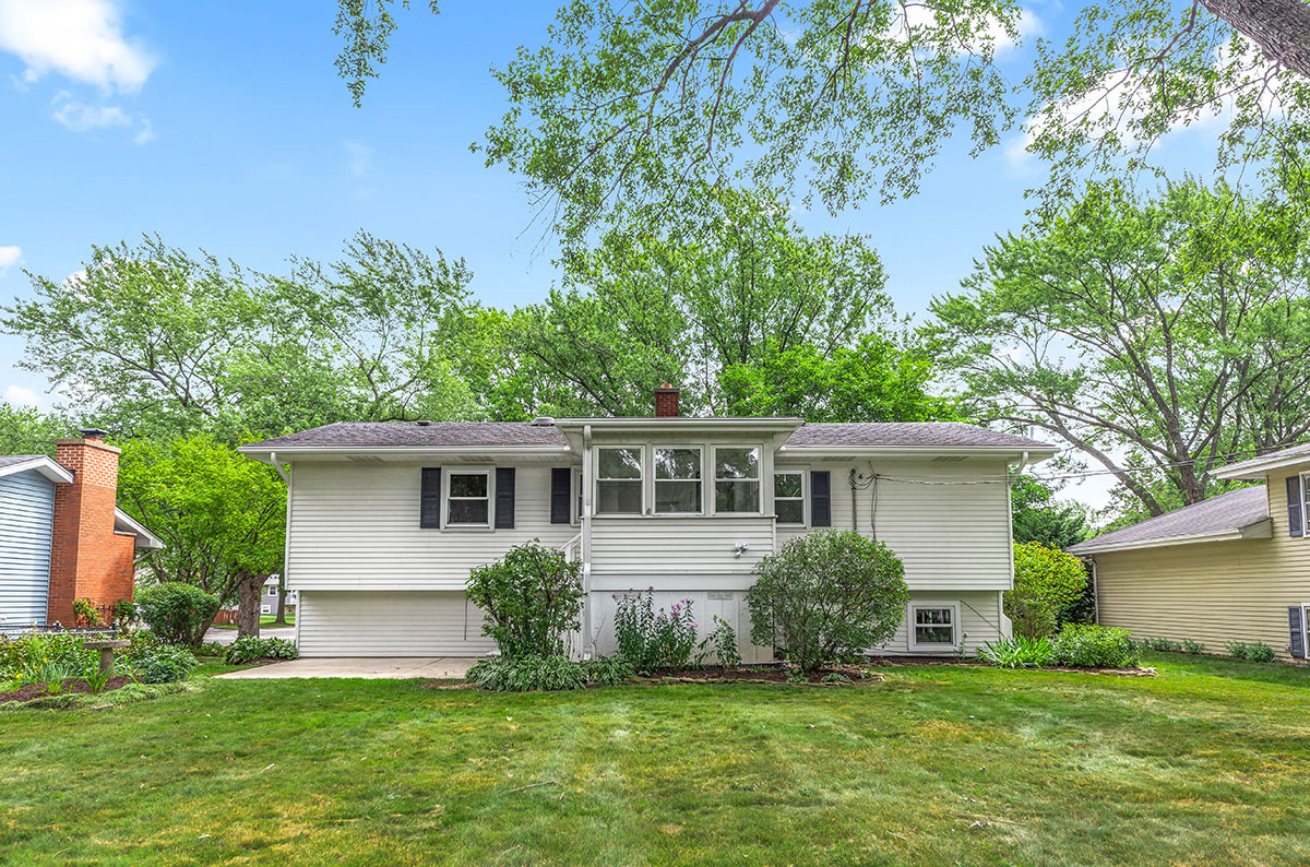 1237 Cardinal Lane Naperville, IL 60540 - Photo 24 of 25