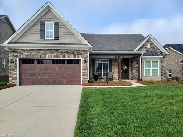 $549,900 | 140 Castle Pond Drive, Winston-Salem, NC 27107