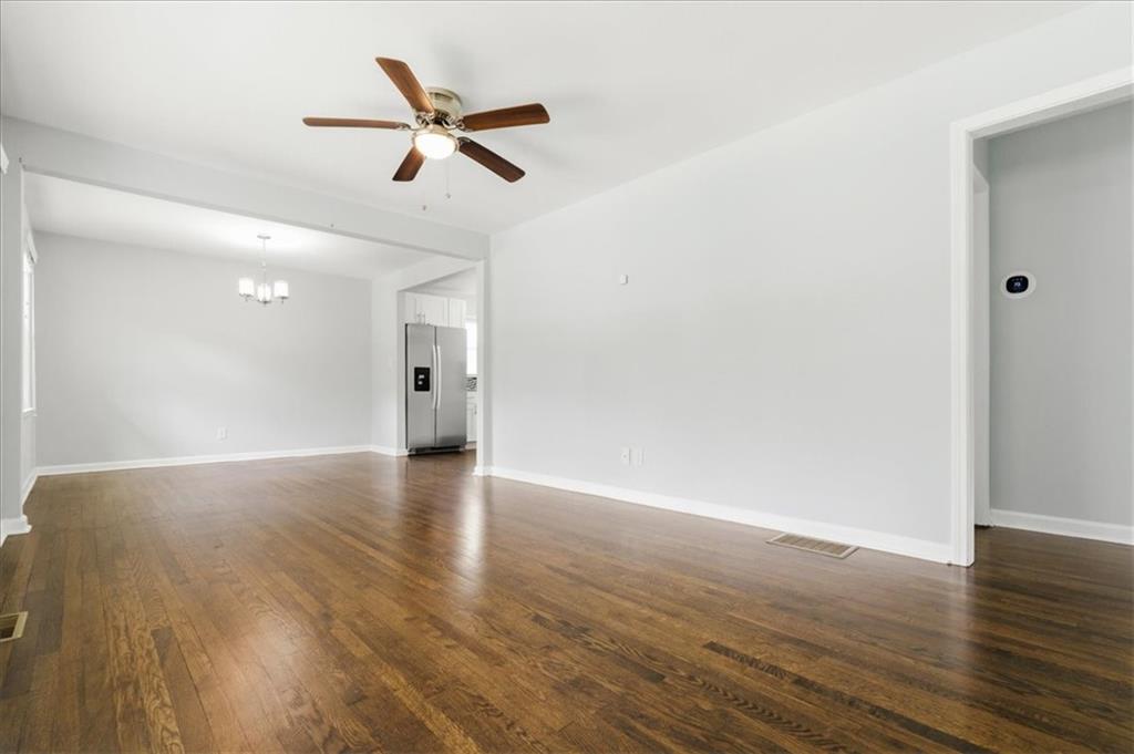 2705 Lincoln Court Northwest Atlanta, GA 30318 - Photo 5 of 25