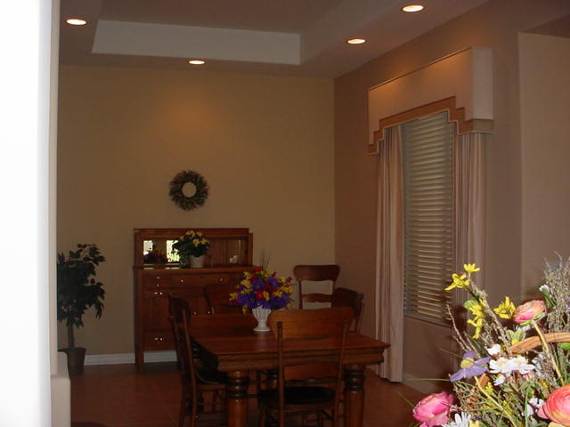 4055 North Recker Road, Unit 20 Mesa, AZ 85215 - Photo 8 of 29 Dining