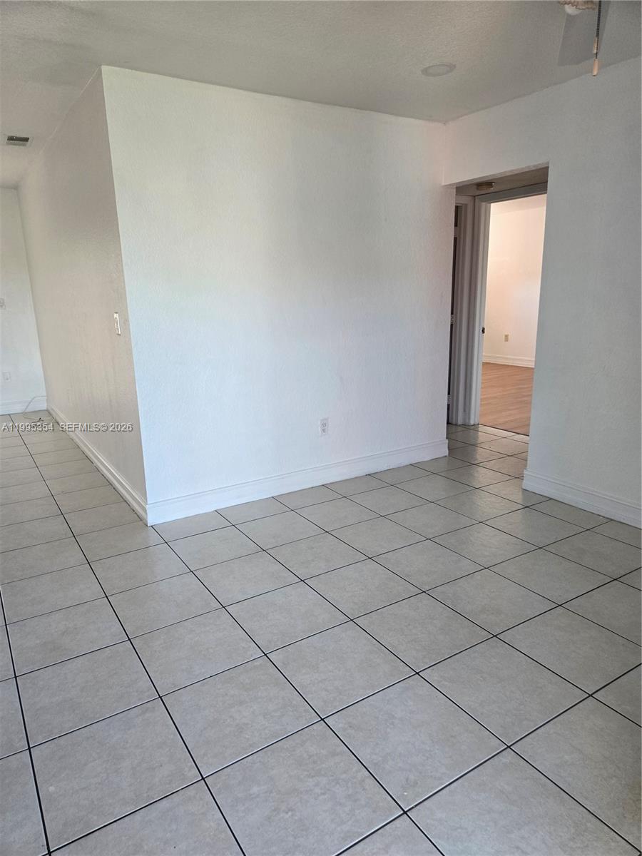 8425 Northwest 8th Street, Unit 409 Miami, FL 33126 - Photo 5 of 13