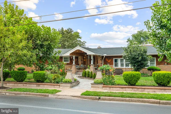 $879,900 | 605 8 Street, Riverside, NJ 08075