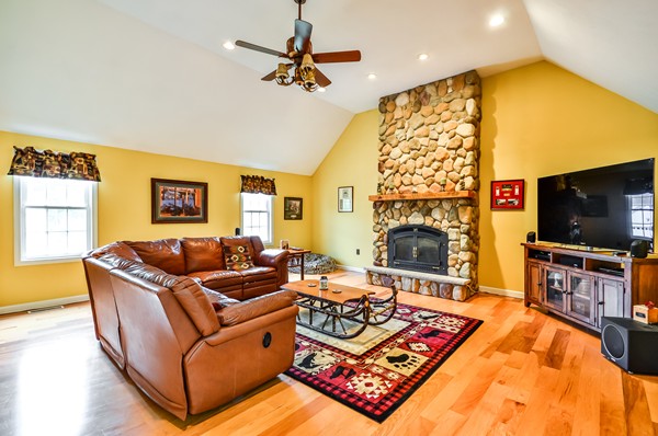 74 Russett Hill Road Haverhill, MA 01830 - Photo 11 of 30 Gallery Image 11