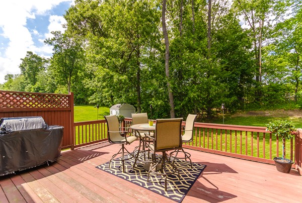 74 Russett Hill Road Haverhill, MA 01830 - Photo 4 of 30 Gallery Image 4