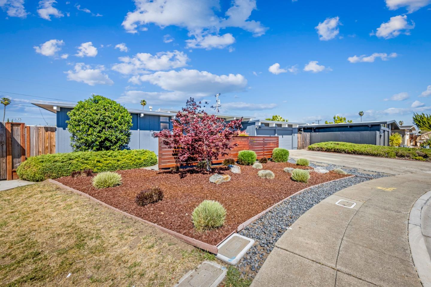 653 Edna Way San Mateo, CA 94402 - Photo 3 of 41 a view of a garden