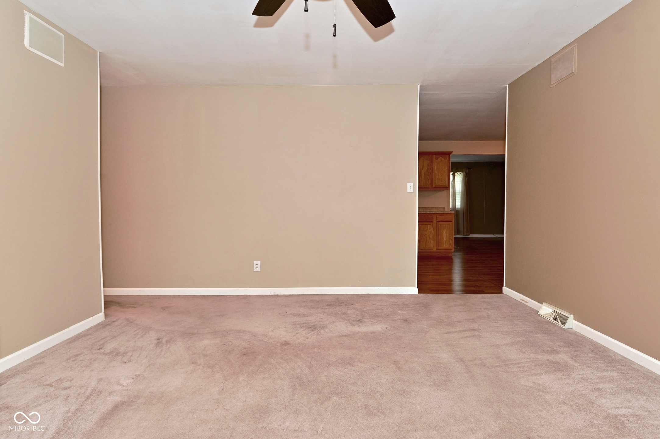 7624 Miracle Road Indianapolis, IN 46237 - Photo 5 of 50 Gallery Image 5