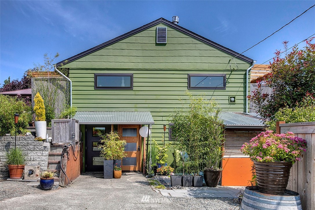3848 37th Avenue Southwest Seattle, WA 98126 - Photo 5 of 9