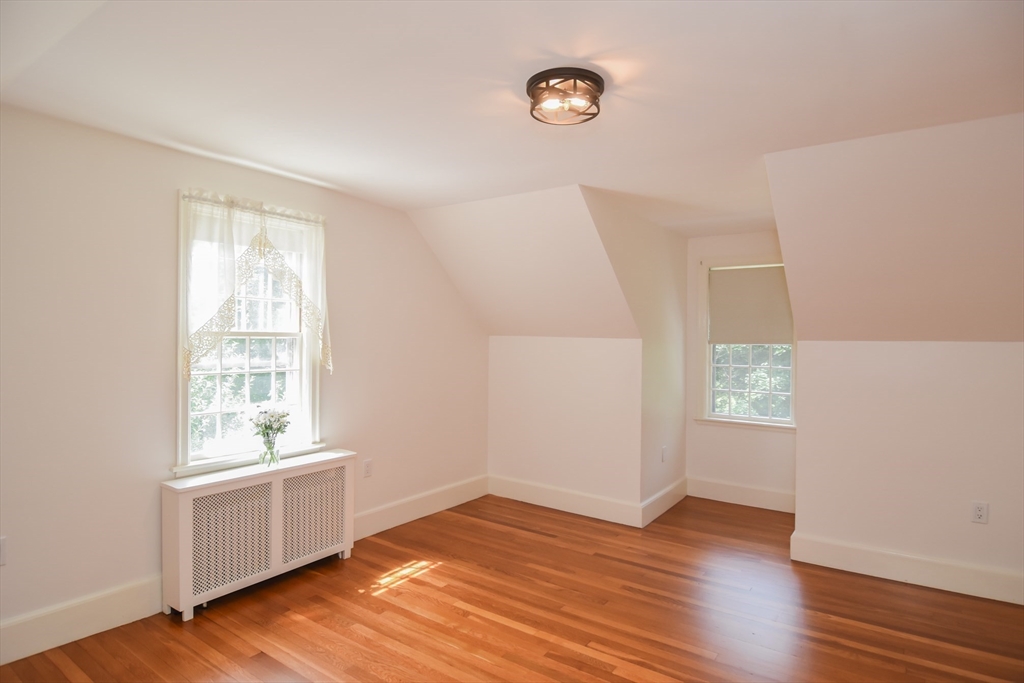 24 Bellevue Road Stoneham, MA 02180 - Photo 22 of 40
