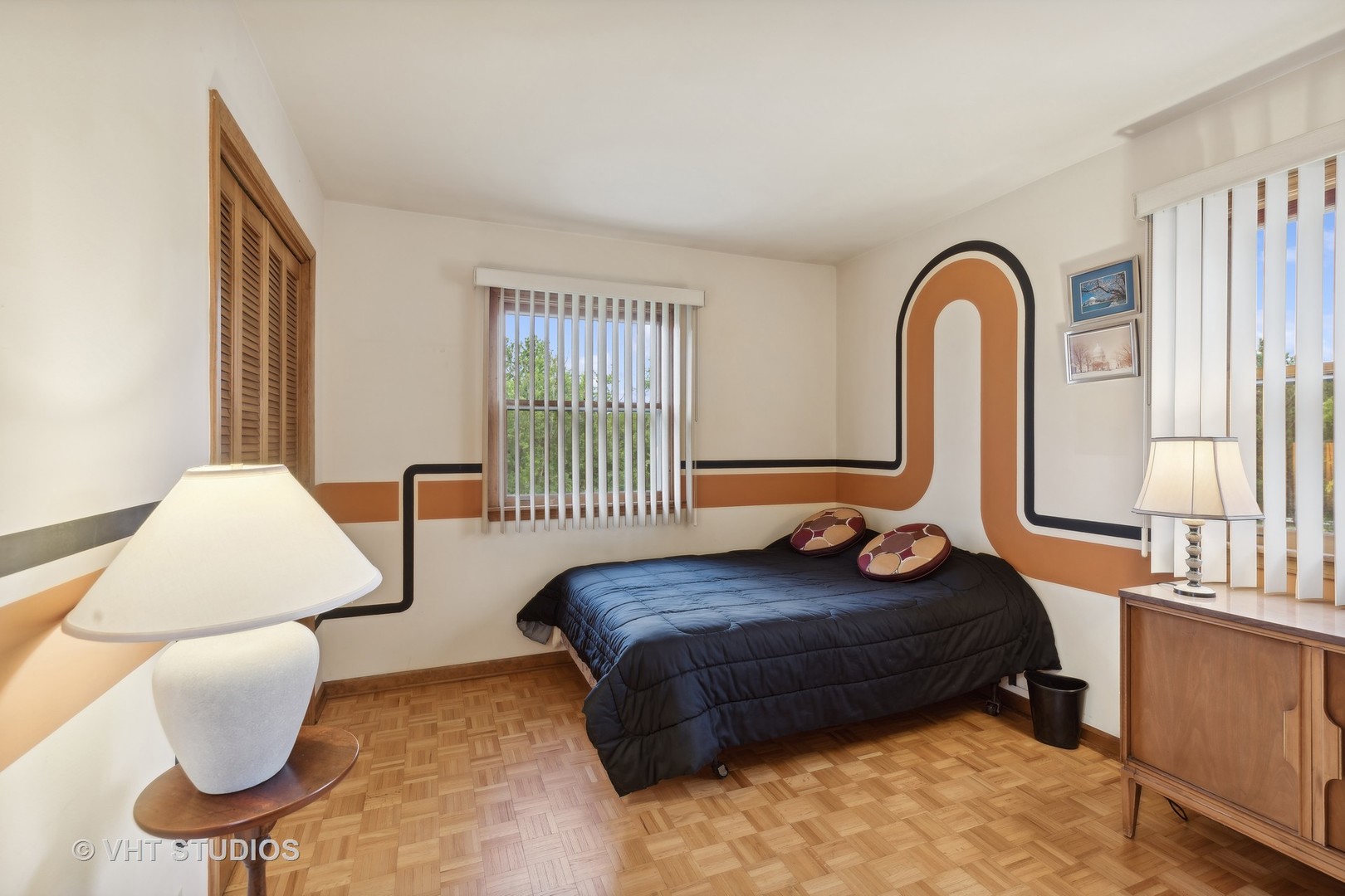 2919 Embassy Row Flossmoor, IL 60422 - Photo 15 of 20 a bedroom with bed and a window