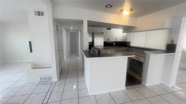 $1,895 | 110 14th Avenue Southwest, Largo, FL 33770