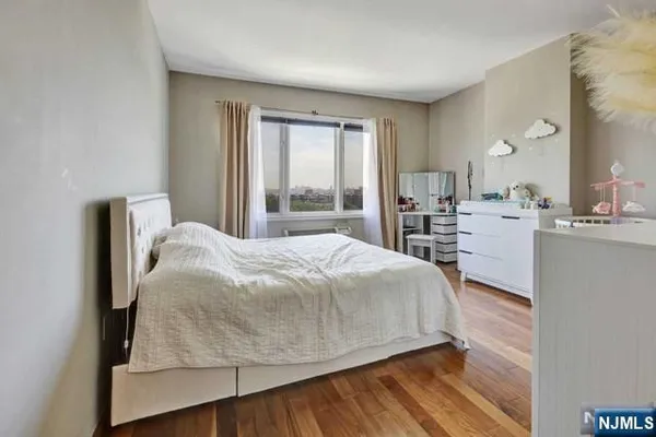 $2,900 | 3412 City Place, Edgewater, NJ 07020