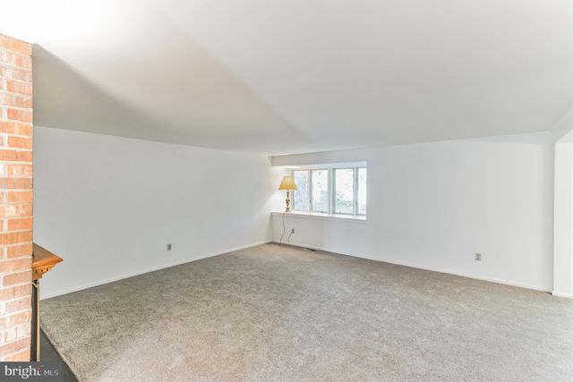 $275,000 | 19 West Close, Moorestown, NJ 08057