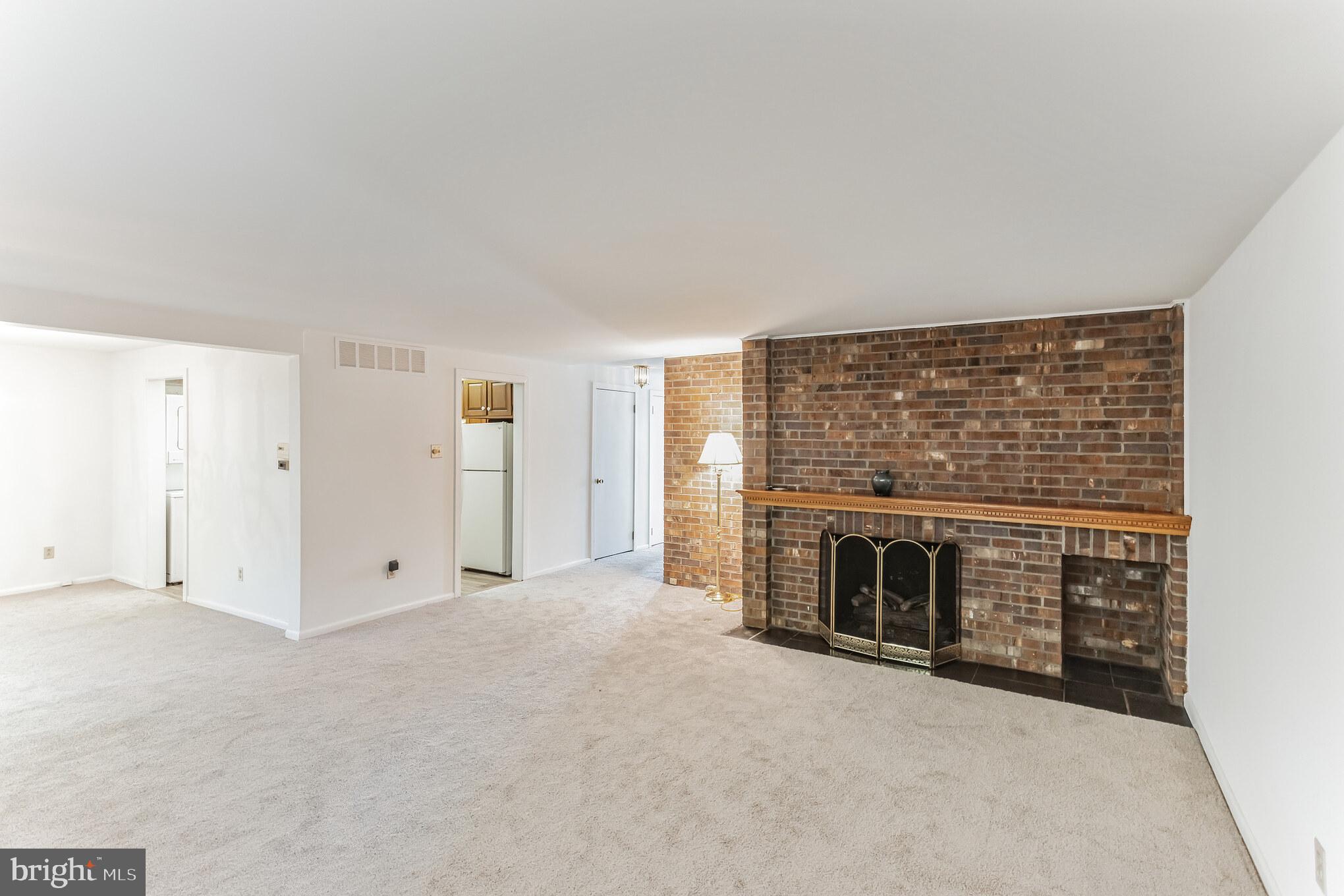 19 West Close Moorestown, NJ 08057 - Photo 7 of 22