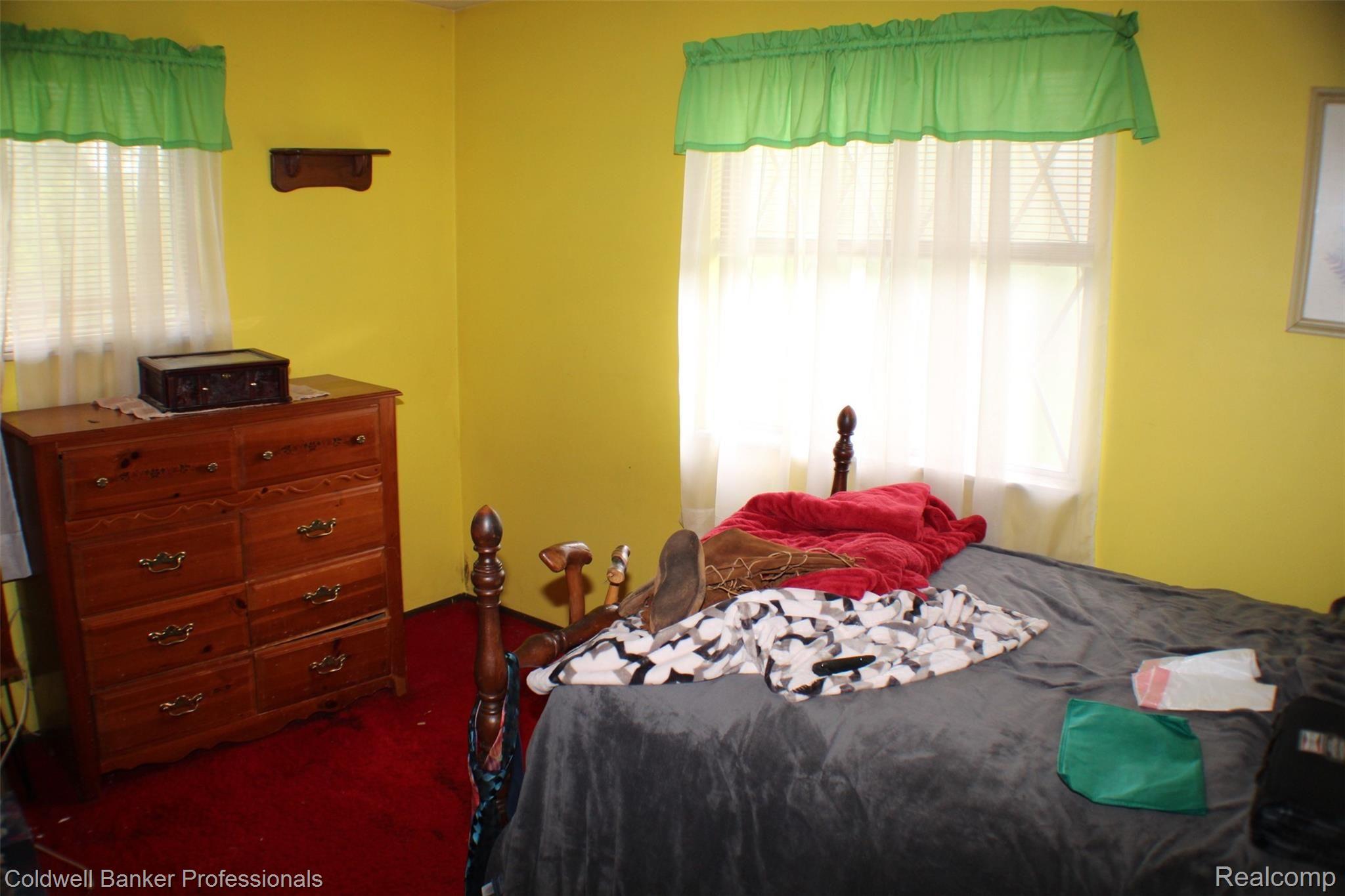 370 Sanders Road Oxford, MI 48371 - Photo 8 of 19 IMG_4661.JPG