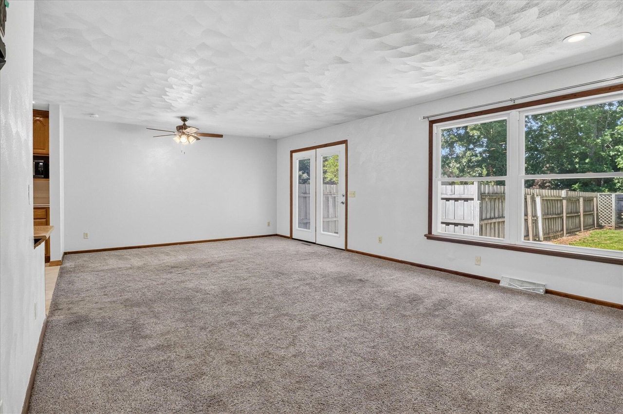 56800 Bow Drive Three Rivers, MI 49093 - Photo 8 of 44