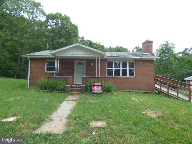 6115 Sensel Road Hancock, MD 21750 - Photo 1 of 9 Exterior (Front)