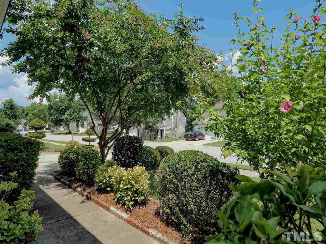 5409 Cardinal Grove Boulevard Raleigh, NC 27616 - Photo 5 of 30 Gallery Image 5