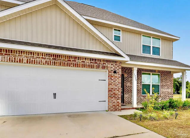 $399,999 | 1229 Meadow Trail, Cantonment, FL 32533