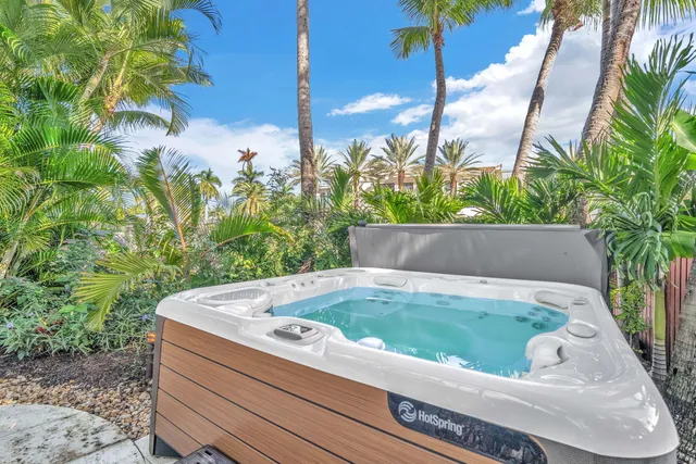 $3,750,000 | 302 Coral Way, Fort Lauderdale, FL 33301