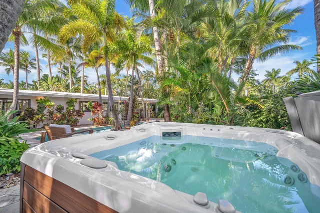 $3,499,000 | 302 Coral Way, Fort Lauderdale, FL 33301