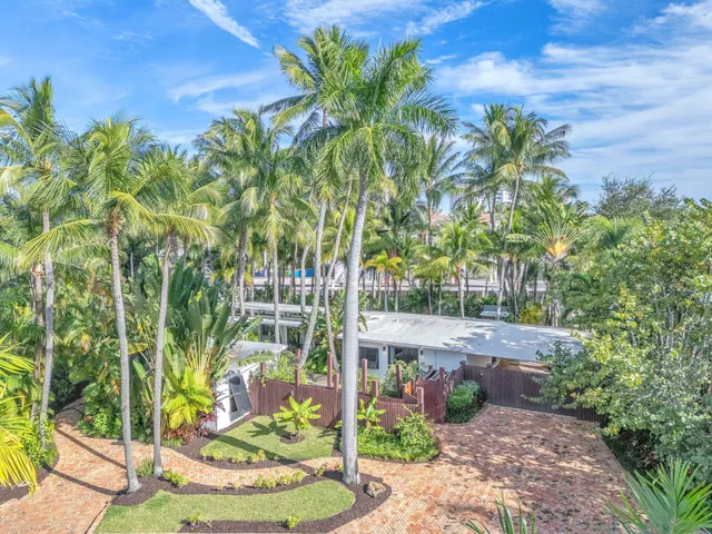$3,750,000 | 302 Coral Way, Fort Lauderdale, FL 33301