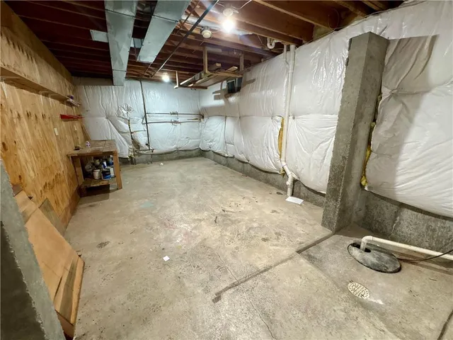 $430,000 | 2409 Southwest Lilly Drive, Lee's Summit, MO 64081