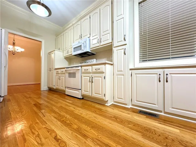 $430,000 | 2409 Southwest Lilly Drive, Lee's Summit, MO 64081