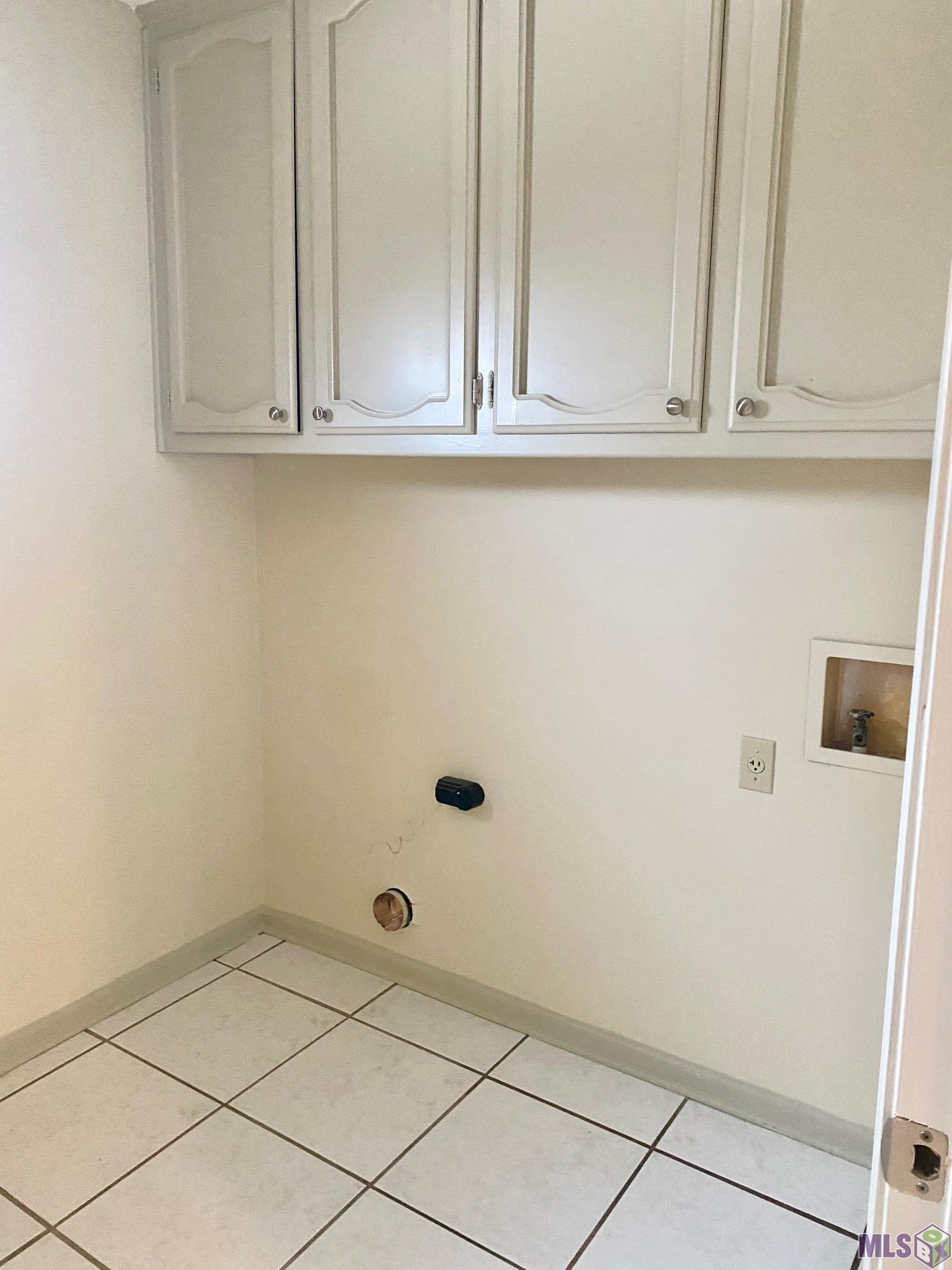 1835 Fountain Avenue Baton Rouge, LA 70810 - Photo 11 of 16 washroom