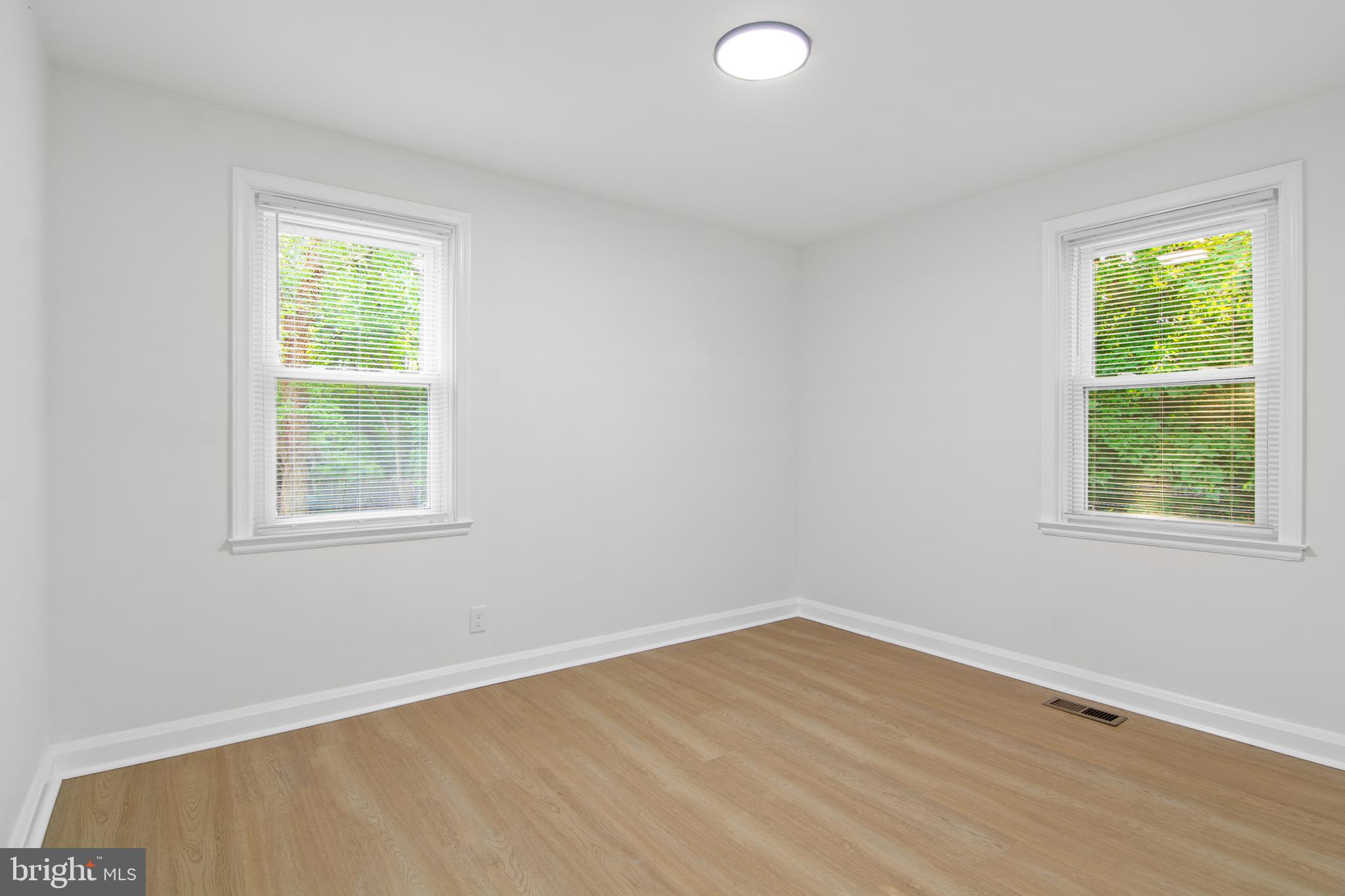 1727 Hilyard Road Baltimore, MD 21234 - Photo 22 of 41