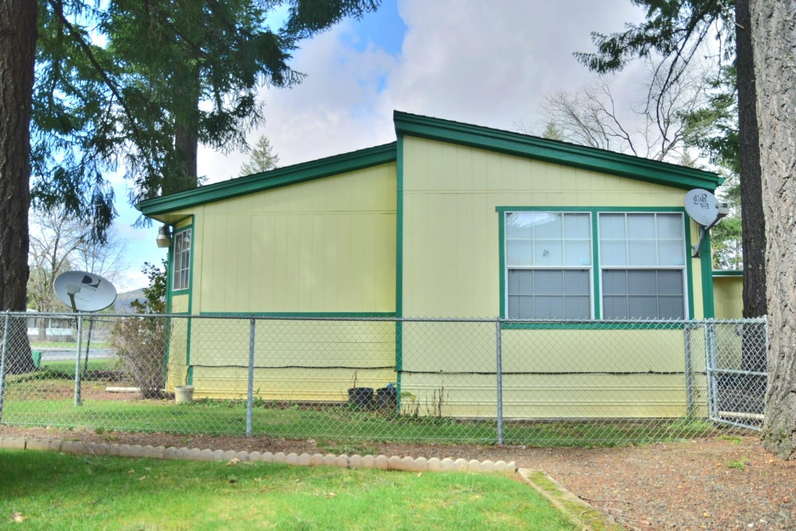 222 Ollis Road, Unit 6A Cave Junction, OR 97523 - Photo 24 of 27 DSC_0596