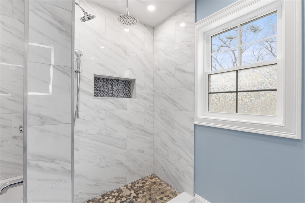 24 Marion Street Walpole, MA 02081 - Photo 22 of 42